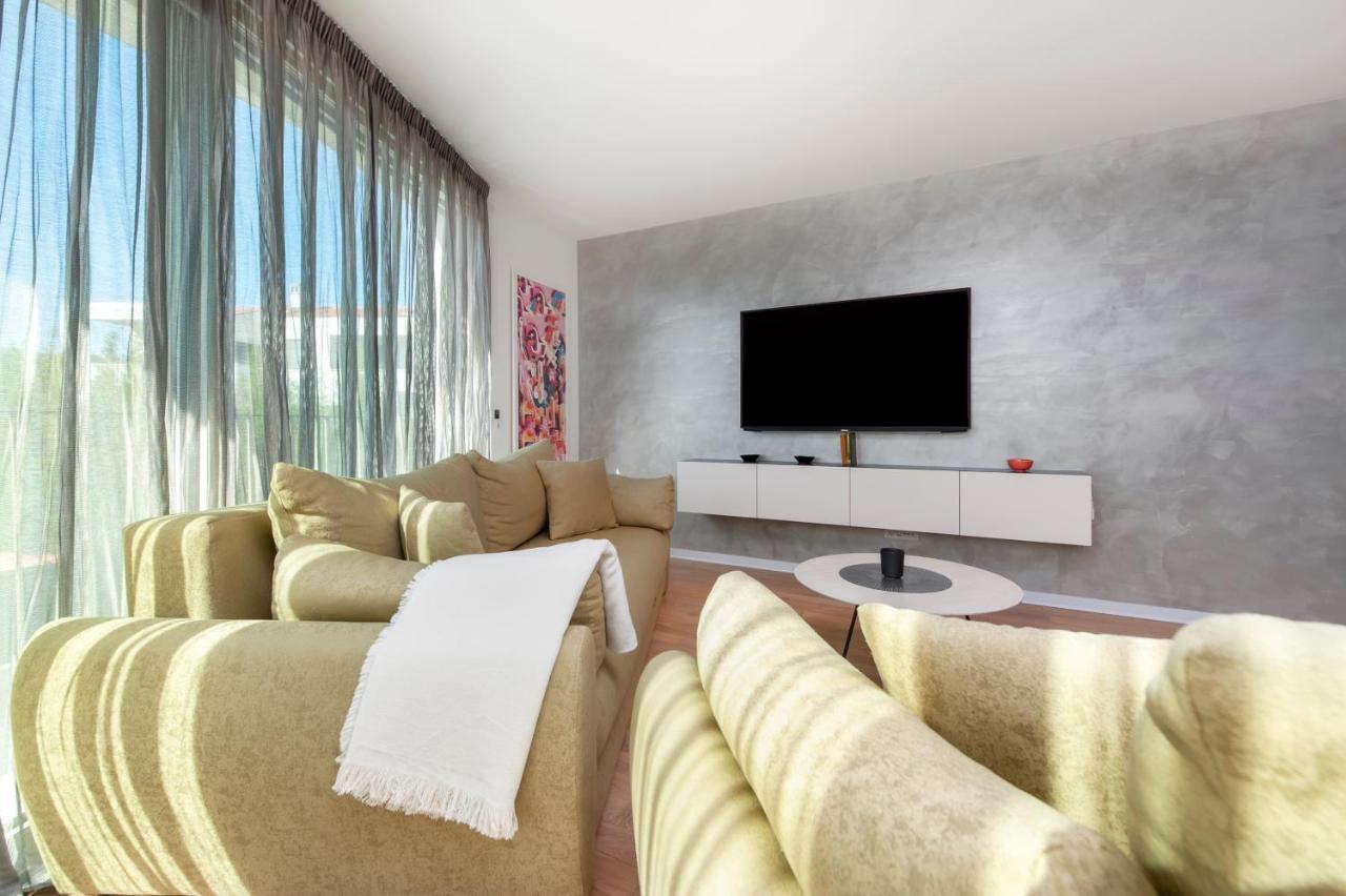 The Grand Apartment روفينج المظهر الخارجي الصورة