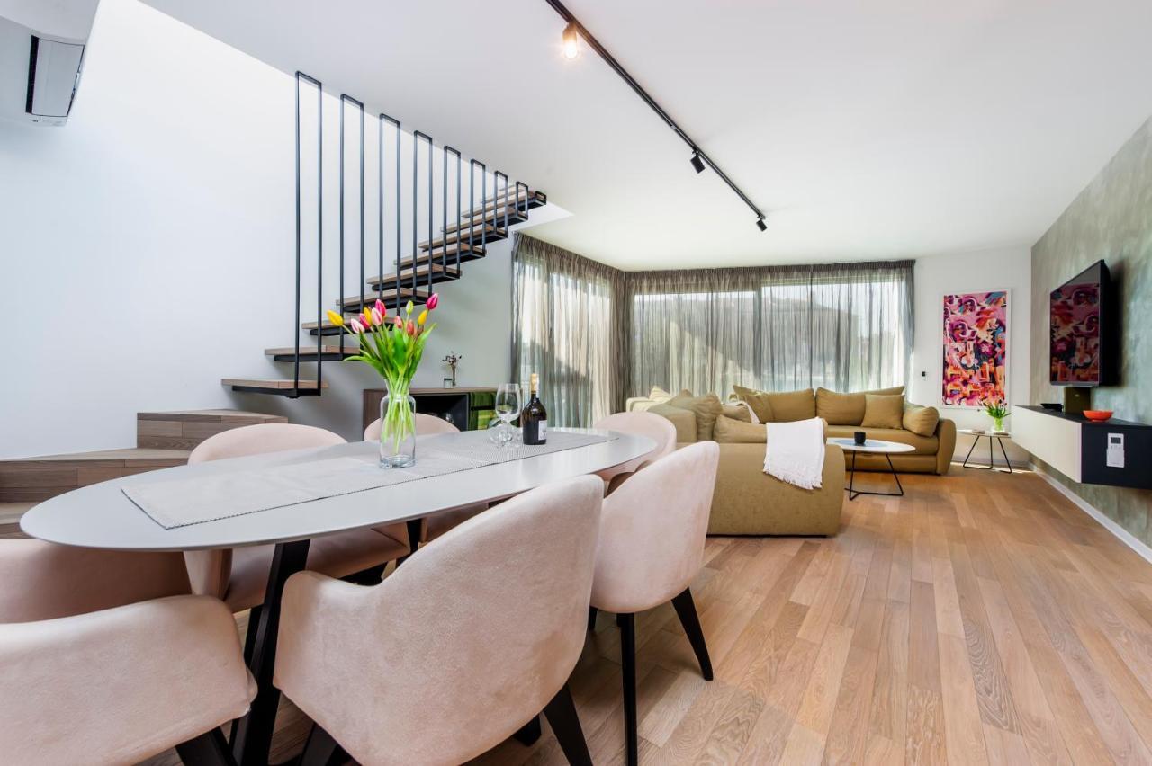 The Grand Apartment روفينج المظهر الخارجي الصورة